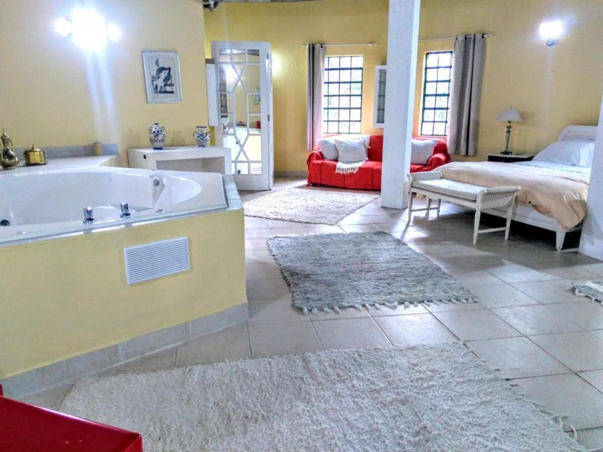 Villa Serena Bed & Breakfast Embu Kültér fotó