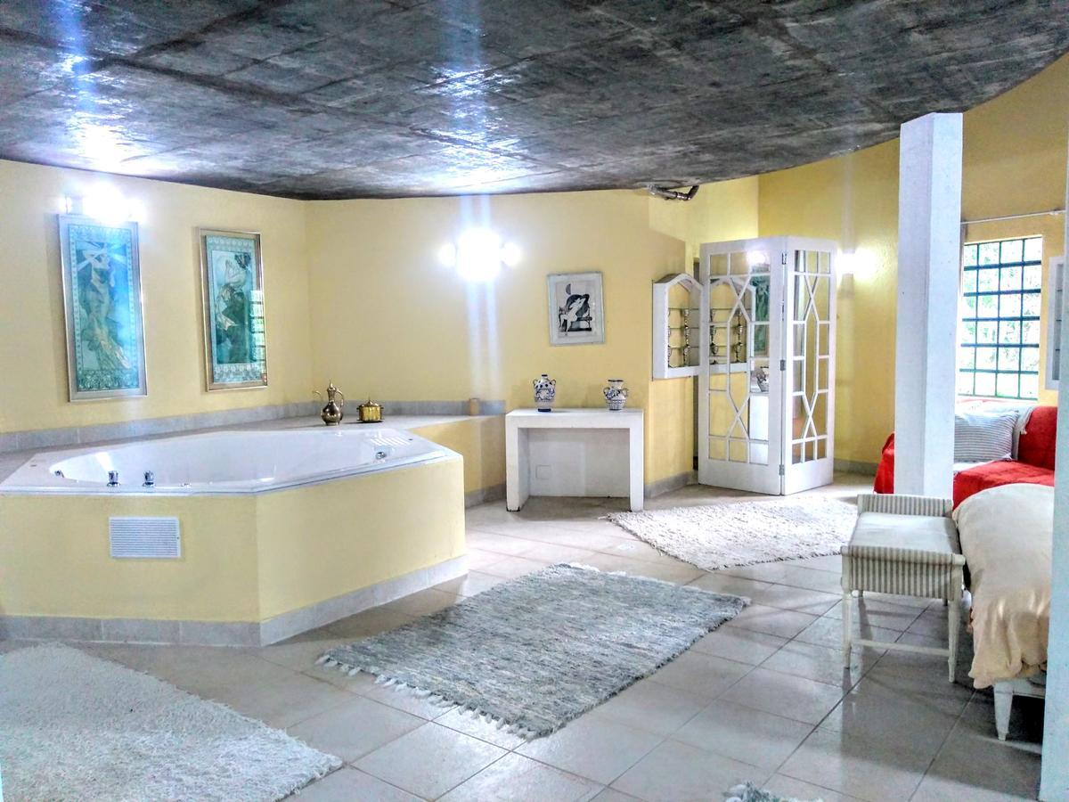Villa Serena Bed & Breakfast Embu Kültér fotó